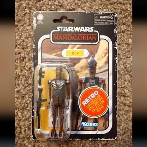 Star Wars Mandalorian Retro IG-11 Action Figure, BRAND NEW SEALED